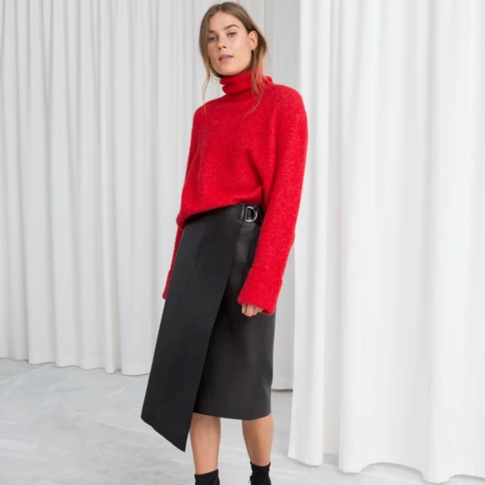 & Other Stories Leather skirt with a side duo d-ring belt asymmetric US 4